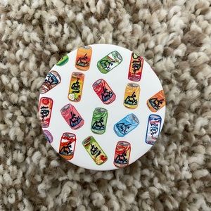📦 🚚 EVERYTHING MUST GO! NWOT La Croix Pop Socket